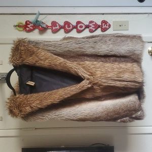 LANSHIFEI HOODED FUR VEST